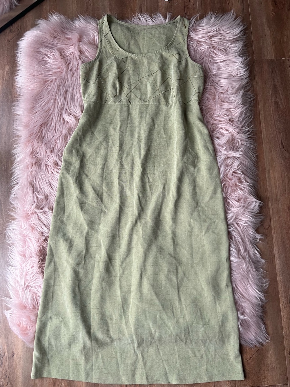 Vintage Olive Green Sleeveless Knit Midi Dress